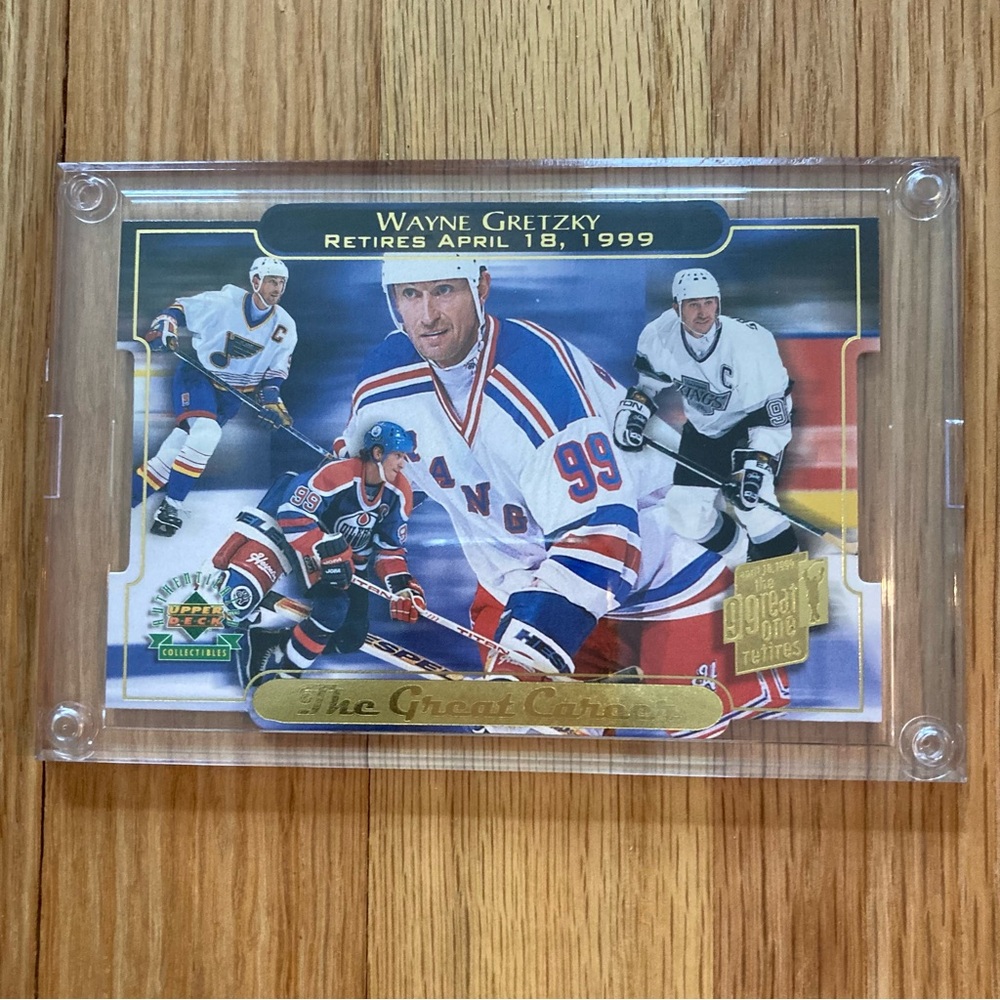 NIP 1999 Upper Deck Authenticated
Wayne Gretzky Limited edition /9900
ERROR card